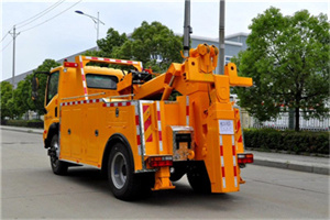 黔东南高速路拖车费